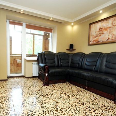 Pechersk Apartment In Kiev Center Ruang foto