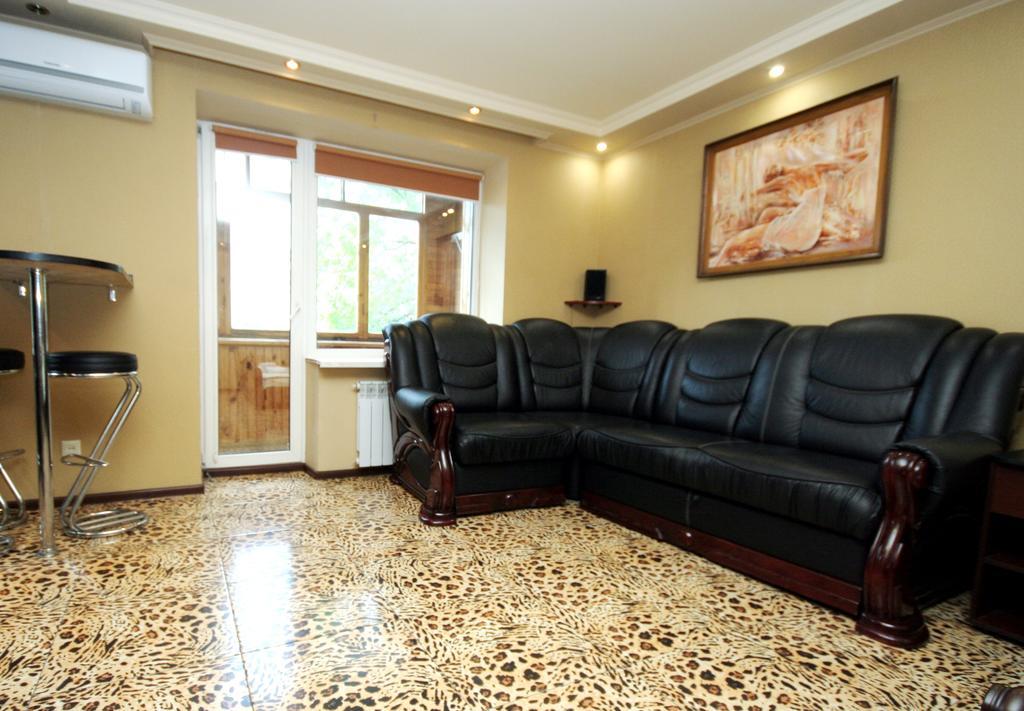 Pechersk Apartment In Kiev Center Ruang foto